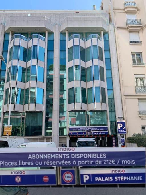 Cannes Centre Proche Plage Croisette Palais Des Festivals Exterior photo
